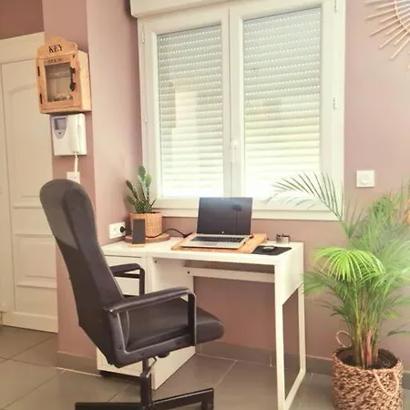 Appartcosy Emplacement Ideal Avec Terrasse & Parking Prive