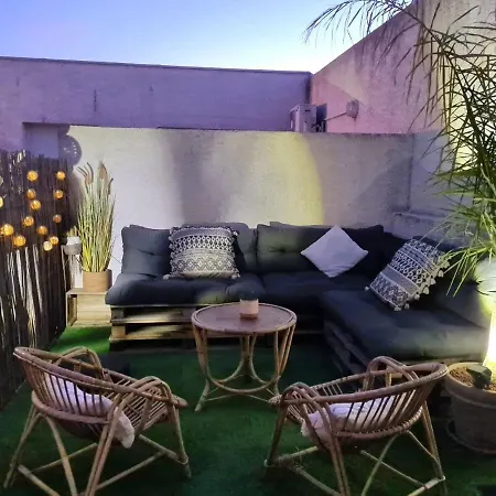 Appartcosy Emplacement Ideal Avec Terrasse & Parking Prive * Nimes